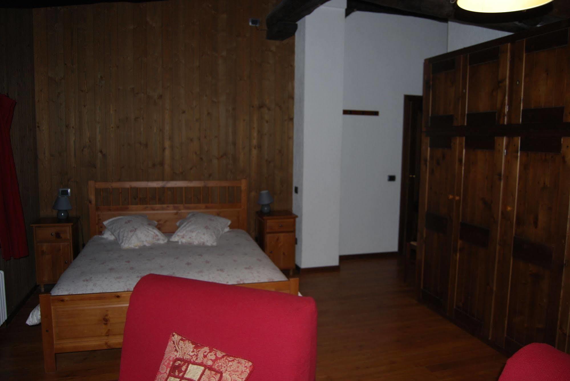 B&B Della Miniera กอนเญ ภายนอก รูปภาพ